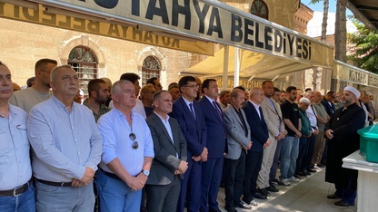 CHP İl Başkanı Tamer Yenikaya'nın babasının cenazesi defnedildi