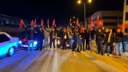 Simav'da Türk bayraklarıyla yürüyüş yapıldı