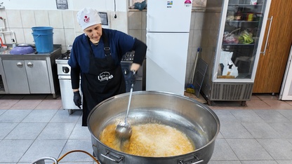 Demirci'de iftarlıklar evlere ulaştırılıyor