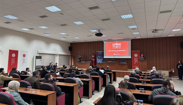 Aydın'da gazetecilere "yapay zeka" ve "yeni medya" eğitimi 