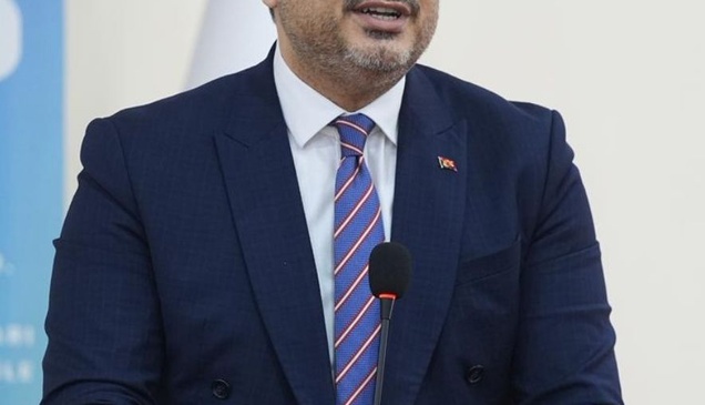 İzmir'de "Türk Dünyasında Ortak Türk Medyası: Sorunlar ve Çözüm Önerileri" paneli düzenlendi