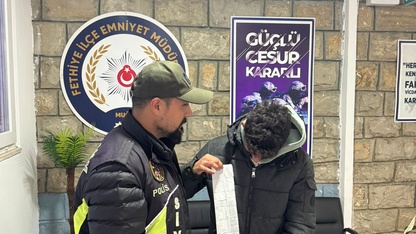 Muğla'da trafikte akrobatik hareketler yapan motosikletliye 3 bin 965 lira ceza