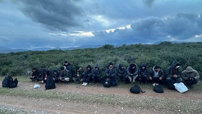 İzmir'de 14 düzensiz göçmen yakalandı