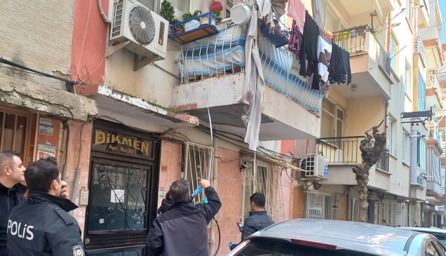 Manisa'da balkondan düşen kadın yaralandı