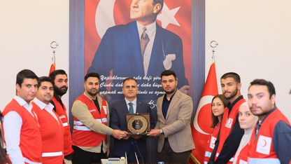 Muğla Genç Kızılay İl Başkanı Türkdoğan Vali Akbıyık'ı ziyaret etti