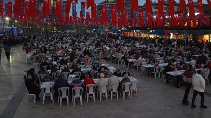 Aydın Büyükşehir Belediyesince 16 bin kişiye iftar verildi