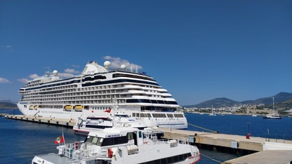 Bodrum'a "Seven Seas Splendor" isimli kruvaziyerle 720 yolcu geldi
