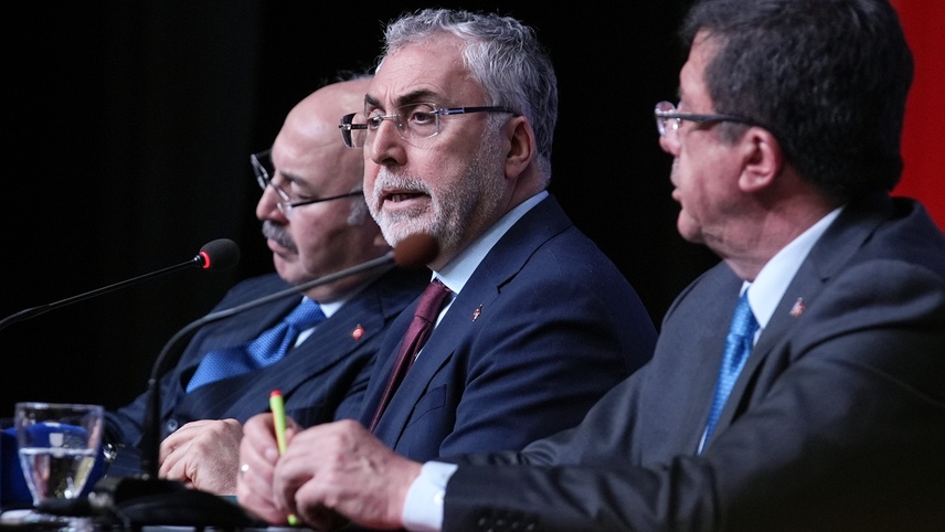 Çalışma ve Sosyal Güvenlik Bakanı Işıkhan, Denizli'de iş insanlarıyla bir araya geldi: