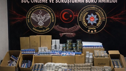 İzmir'de kaçakçılık operasyonunda 2 zanlı yakalandı