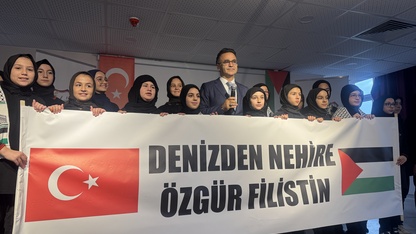 İzmir'de öğrenciler Filistin'de yaşanan zulme dikkati çekti