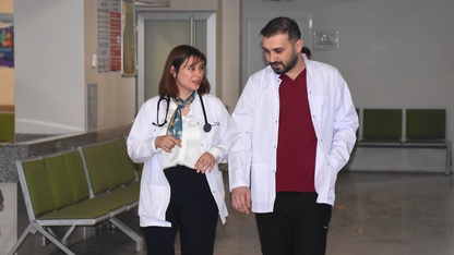 Fakültede tanışan doktor çift aynı hastanede görev yapıyor 