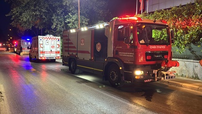 İzmir'de özel bakım merkezinde çıkan yangında 12 engelli dumandan etkilendi