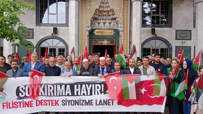 İsrail'in Küresel Sumud Filosu'na saldırısı Manisa'da protesto edildi
