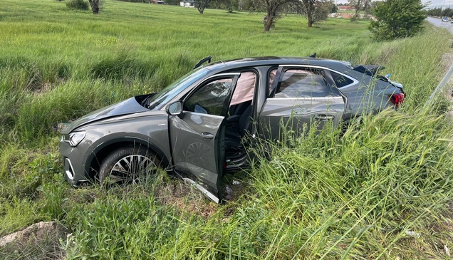 Uşak'taki 2 otomobilin çarpışması sonucu 7 kişi yaralandı