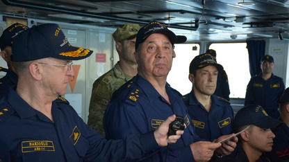 Deniz Kuvvetleri Komutanı Oramiral Tatlıoğlu, telsizle tatbikata katılan personele seslendi: