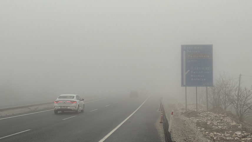 Denizli'de sis ulaşımı olumsuz etkiliyor