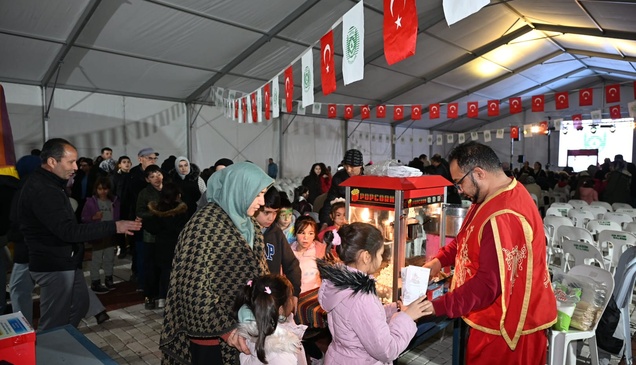Demirci'de çocuklar ramazan etkinliğinde eğlendi
