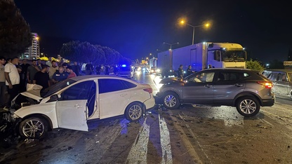 Aydın'da iki otomobilin çarpıştığı kazada 2 kişi yaralandı