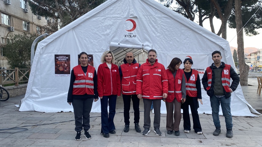 Türk Kızılay, Alaşehir'de iftar programı düzenledi
