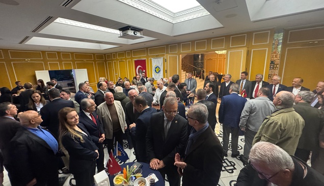 İzmir'de Kosova Bağımsızlık Günü kutlandı