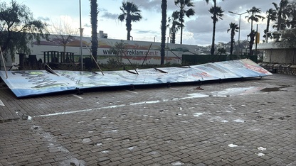 Muğla'da fırtına günlük yaşamı olumsuz etkiliyor