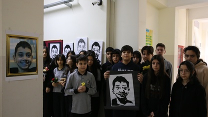 Denizli'de lösemi nedeniyle 12 yaşında hayatını kaybeden Asaf Kağan okulunda düzenlenen sergiyle anıldı