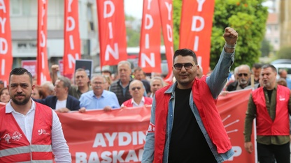 İzmir ve çevre illerde 1 Mayıs Emek ve Dayanışma Günü kutlandı