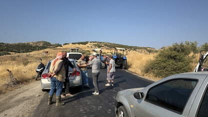 İzmir'in Tire ilçesinde "vahşi çöp depolama" eylemi