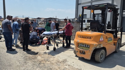 Turgutlu'da forkliftle çarpışan motosikletin sürücüsü yaralandı