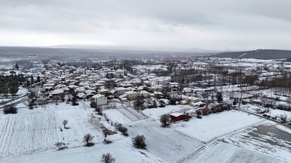 Uşak'ın yüksek kesimlerinde kar etkili oldu