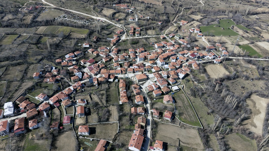 Afyonkarahisar'ın "En Yeşilaycı Köyü" Tazlar'ın sakinleri bağımlılıktan uzak bir yaşam sürüyor