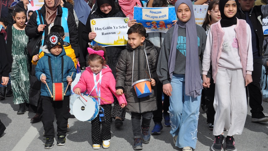 Kütahya'da çocuklar için "ramazan alayı" etkinliği düzenlendi