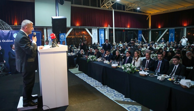 Ülkü Ocakları, İzmir'de "Şehadetin Sofrası Ülkücü Şehitler Hatıra İftarı"nda buluştu