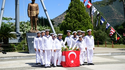 Muğla'da engelli gençler bir günlüğüne bahriyeli oldu