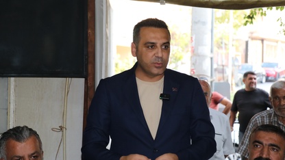İzmir'in Çiğli ilçesinde kapatılan çöp depolama tesisinin geçici olarak yeniden kullanılmasına tepki