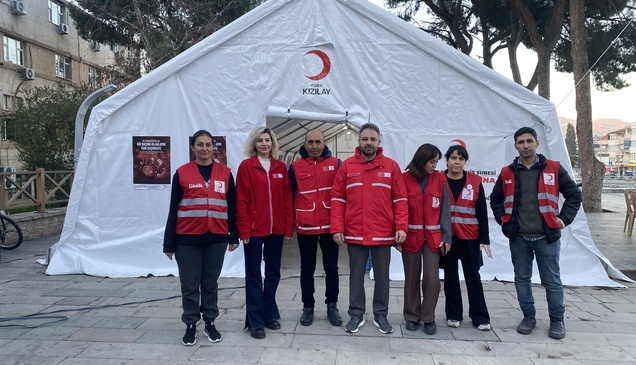 Türk Kızılay, Alaşehir'de iftar programı düzenledi