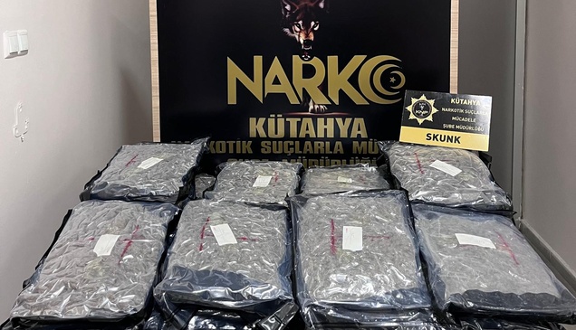 Kütahya'da uyuşturucu operasyonunda 12 zanlı tutuklandı