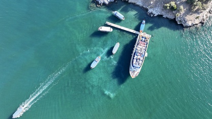 Havadan görünümüyle labirenti andıran Dalyan Kanalı, ekimde de turist çekiyor
