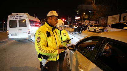 Denizli'de polis asayiş ve trafik uygulaması yaptı