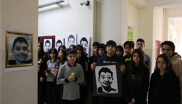 Denizli'de lösemi nedeniyle 12 yaşında hayatını kaybeden Asaf Kağan okulunda düzenlenen sergiyle anıldı