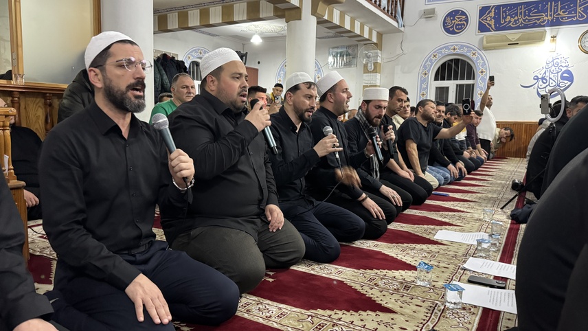 Marmaris'te Enderun usulüyle teravih kılındı