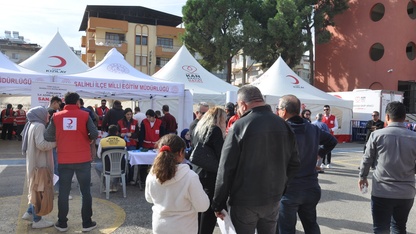 Salihli'de 2 bin 413 ünite kan bağışı 