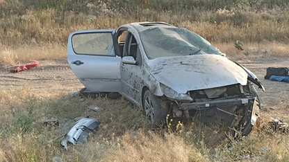 Afyonkarahisar'da otomobilin devrildiği kazada 1 kişi öldü, 2 kişi yaralandı.