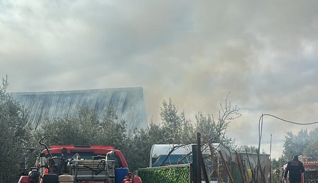 Fethiye'de çıkan yangında bungalov kullanılamaz hale geldi