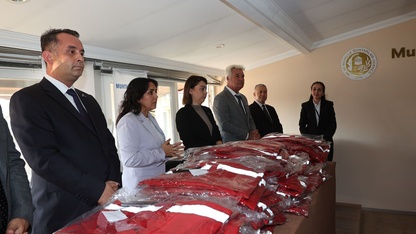 Muğla'da afetlere hazırlık kapsamında 574 muhtara özel yelek dağıtılıyor