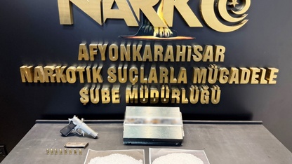Afyonkarahisar'da uyuşturucu operasyonunda 5 zanlı tutuklandı