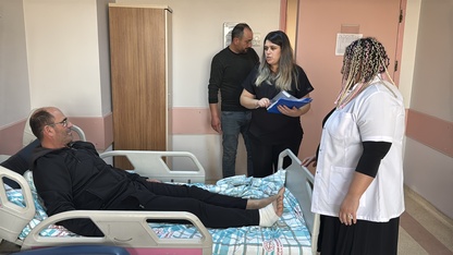 Emirdağlı kardeşler aynı gün gerçekleştirilen operasyonla varis ağrılarından kurtuldu