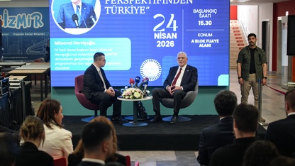 İYİ Parti Genel Başkanı Dervişoğlu, İzmir'de gençlerle buluştu 