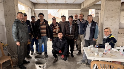 Kütahya'da yanan 2 katlı ev köylülerin desteğiyle yeniden inşa ediliyor