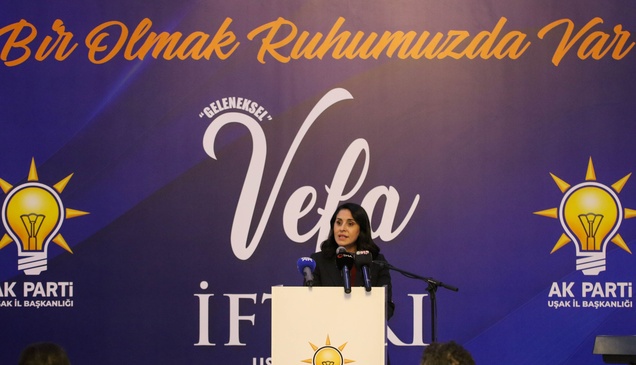 AK Parti Genel Başkan Yardımcısı Tuncer, partisinin Uşak'taki iftar programında konuştu: